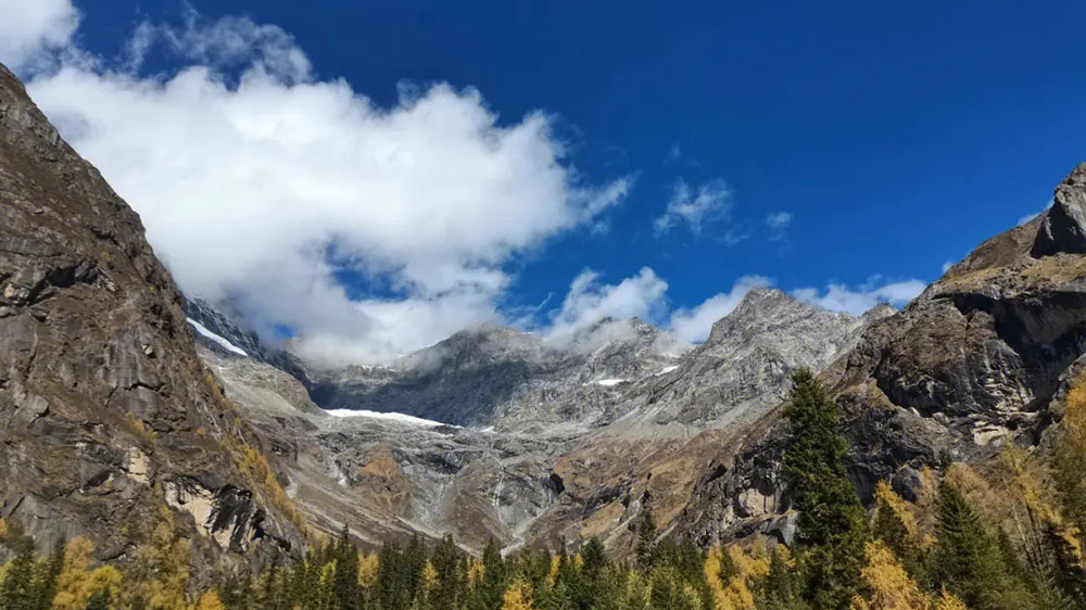 文旅：2023年四川旅游景區(qū)發(fā)展大會在小金縣召開，加快推動旅游產(chǎn)業(yè)高質(zhì)量發(fā)展！